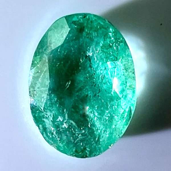 Rare Emerald, Pretty Green, Nice Size, 1.47 ct 9x6,5 mm