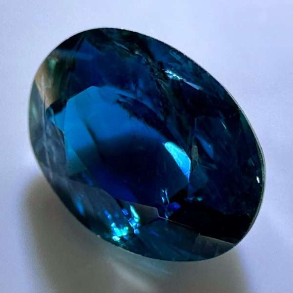 Rare Sapphirine 0.50 ct / 5,7x4,4x2,9 mm - Jamel Gems