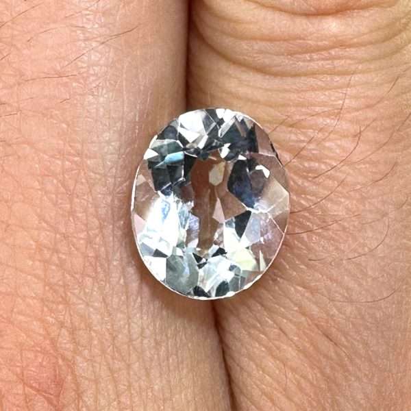 Buy Colorless Topaz 4,48 ct - Online gemstones shopping