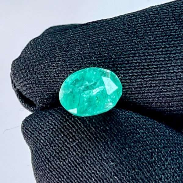 Buy Green Emerald (Zambia) stone online - Jamel Gems