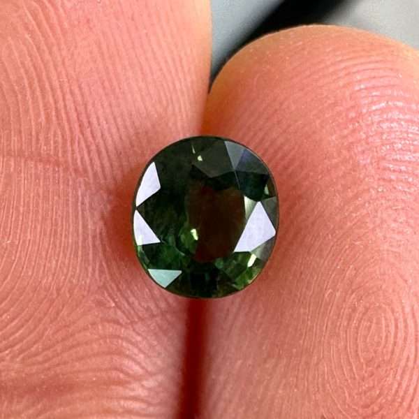 Buy green sapphire - Natural sapphire Thailand - Jamel Gems