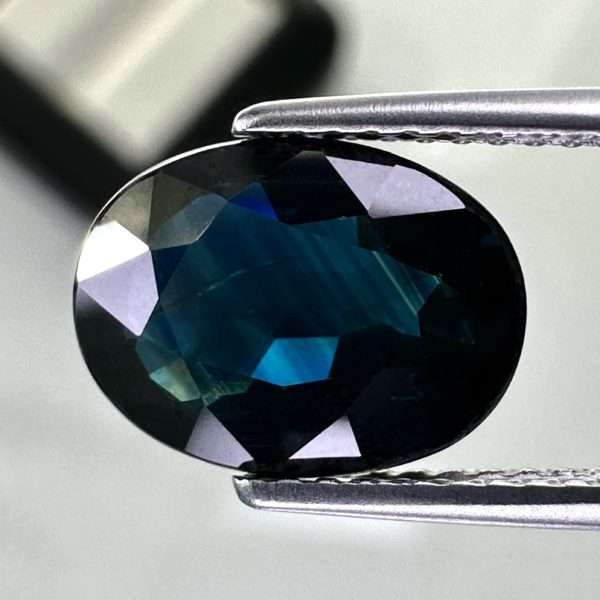 Buy natural blue sapphire - Natural corundum - With 1 certificate