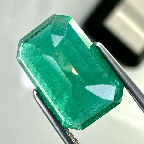 1 - Buy green emerald - Natural beryl - Jamel Gems