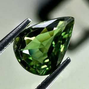 Natural Green Sapphire 1.12 ct - RARE