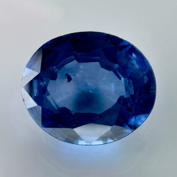 Natural Blue Sapphire 0.85 ct from Kanchanaburi – Perfect for Exquisite Jewelry Designs