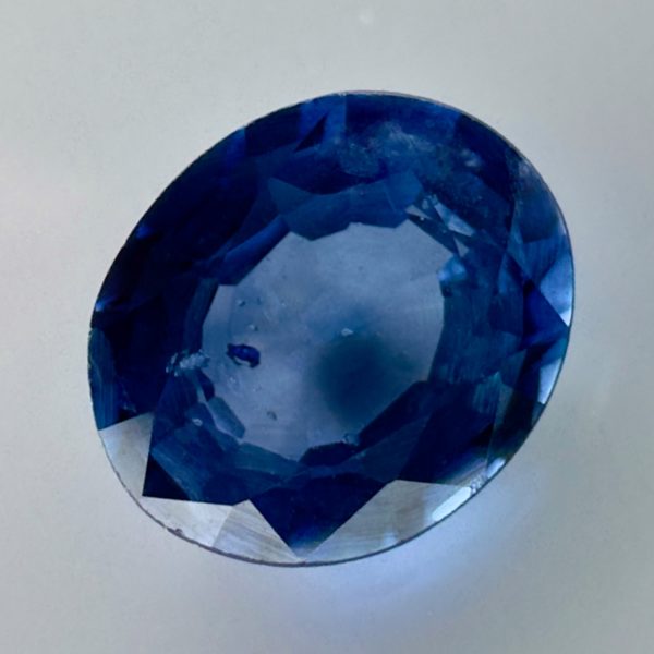 Natural Blue Sapphire 0.85 ct from Kanchanaburi – Perfect for Exquisite Jewelry Designs