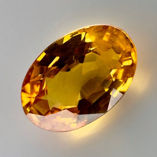 Songea Orange Sapphire 0.77 Carat - Gemstone for Luxury Jewelry