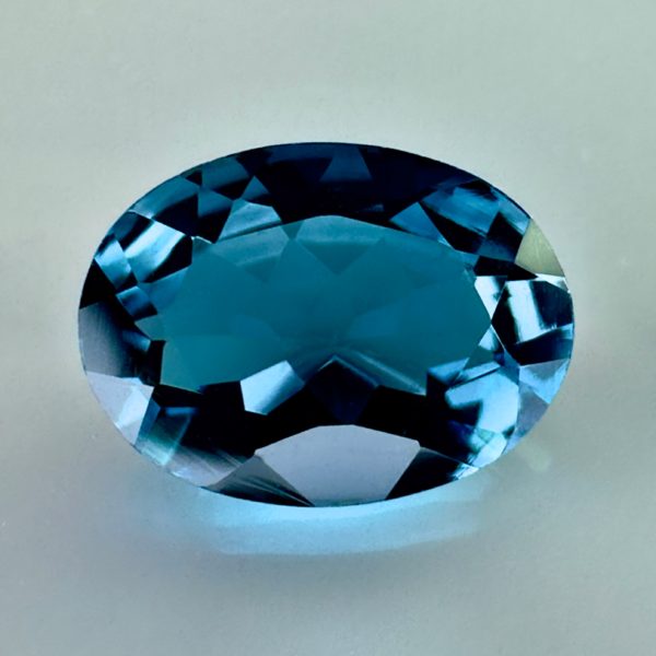 Natural London Blue Topaz, rare and hard to obtain, with a deep London blue hue, bright luster and excellent clarity, ideal for spectacular jewelry and fine jewelry pieces.